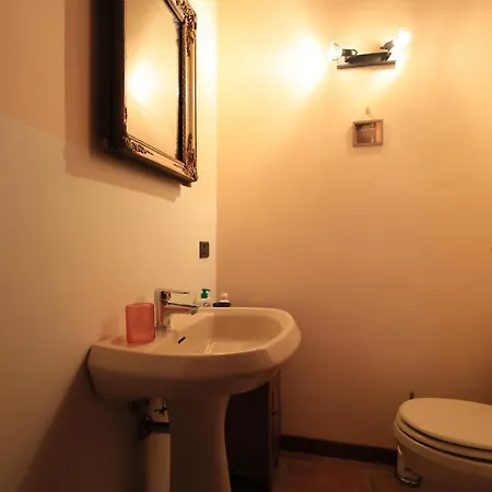 Splendida Casa In Sasso In Borgo Casa de Férias Canossa