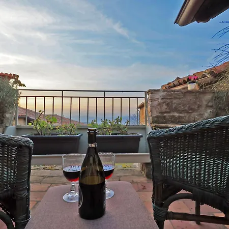 Splendida Casa In Sasso In Borgo * Canossa