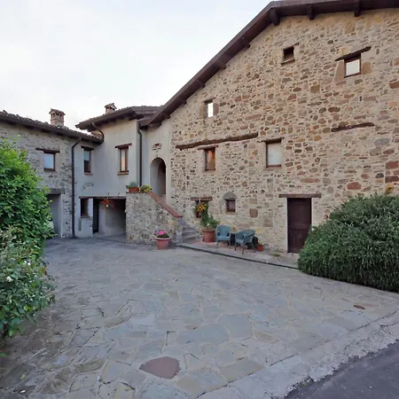 Casa de Férias Splendida Casa In Sasso In Borgo Canossa