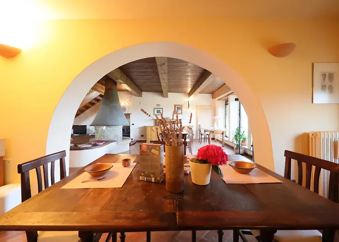 Splendida Casa In Sasso In Borgo Semesterbostad