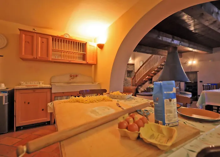 Splendida Casa In Sasso In Borgo *